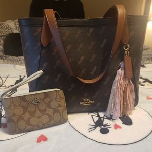 Coach Tote and Wallet Set